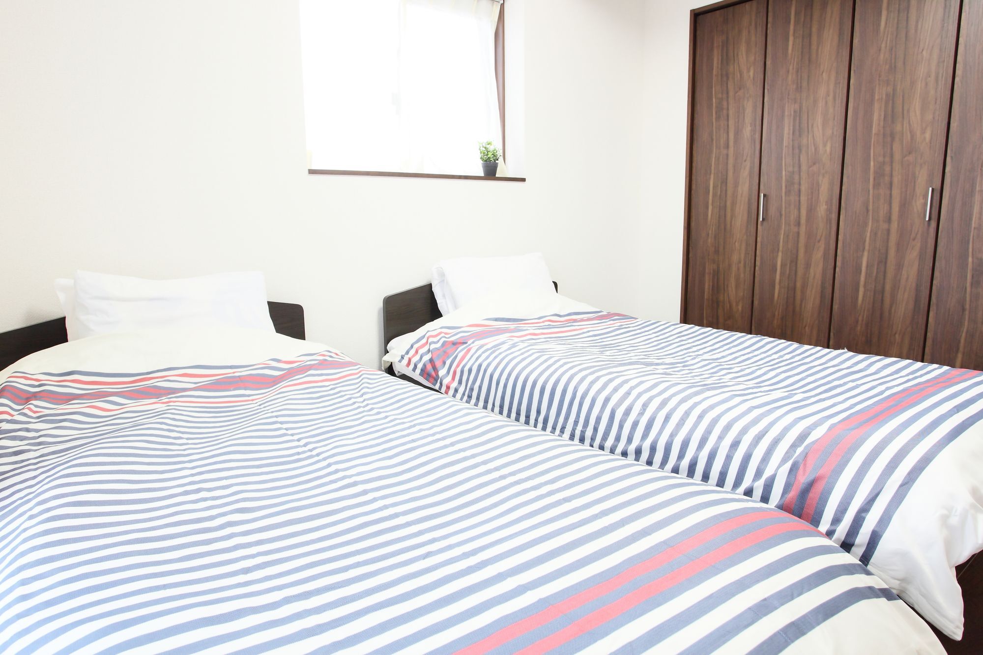 Ferienwohnung La Familia Yamasaka Ōsaka Exterior foto