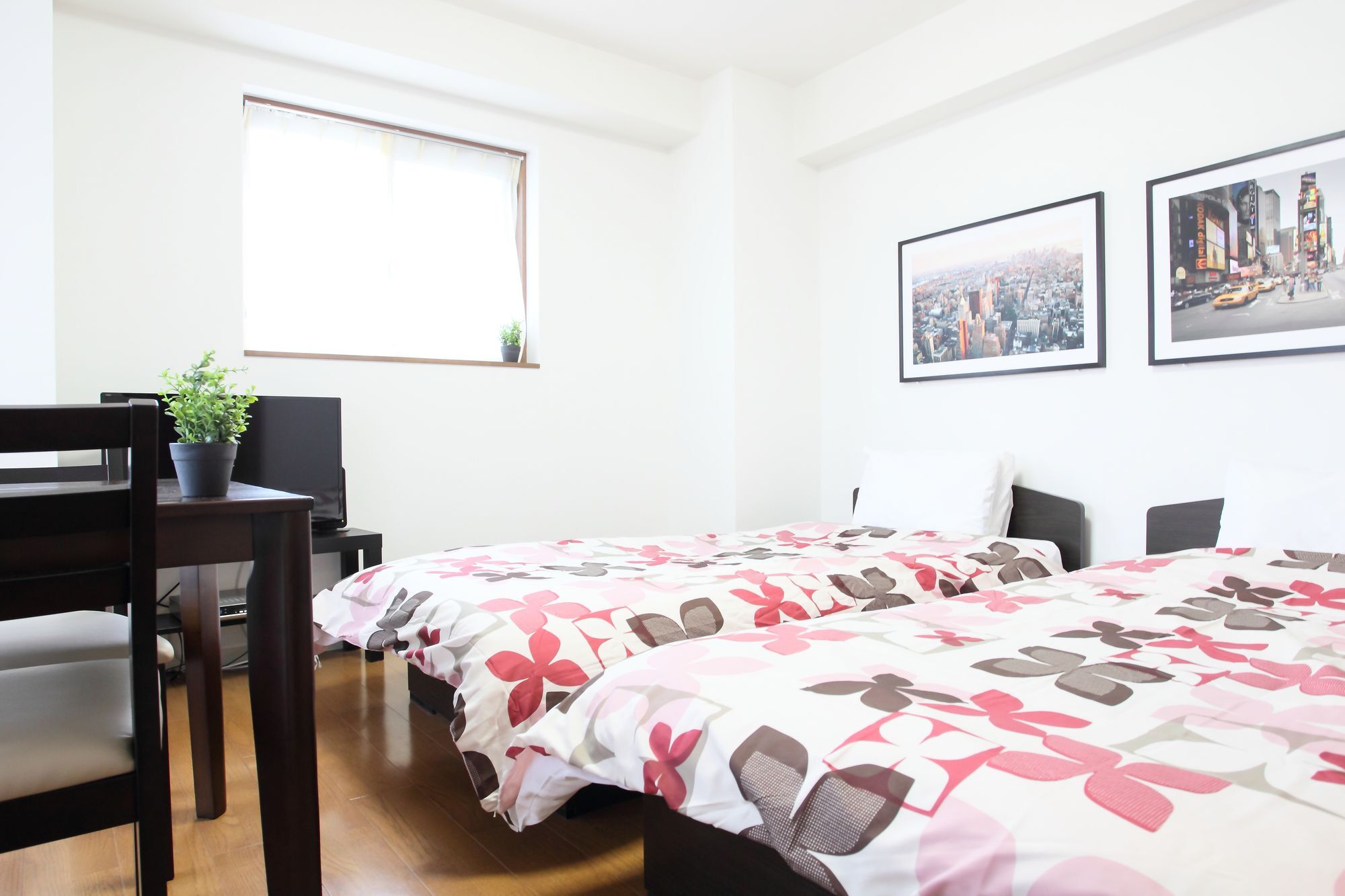 Ferienwohnung La Familia Yamasaka Ōsaka Exterior foto