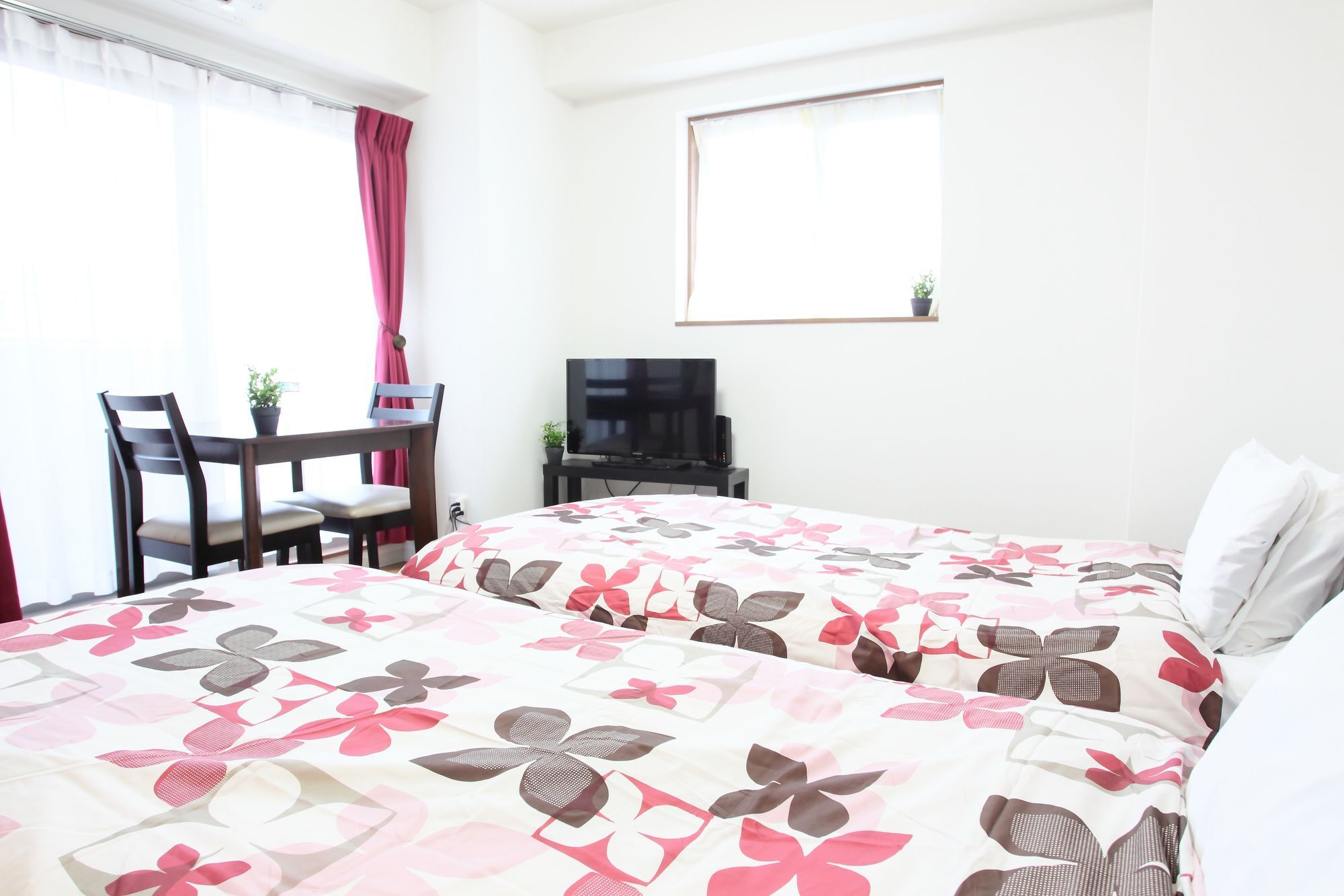 Ferienwohnung La Familia Yamasaka Ōsaka Exterior foto